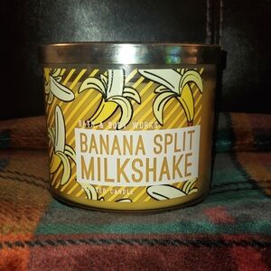 Bath and Body Works candle Banana Split Milkshake